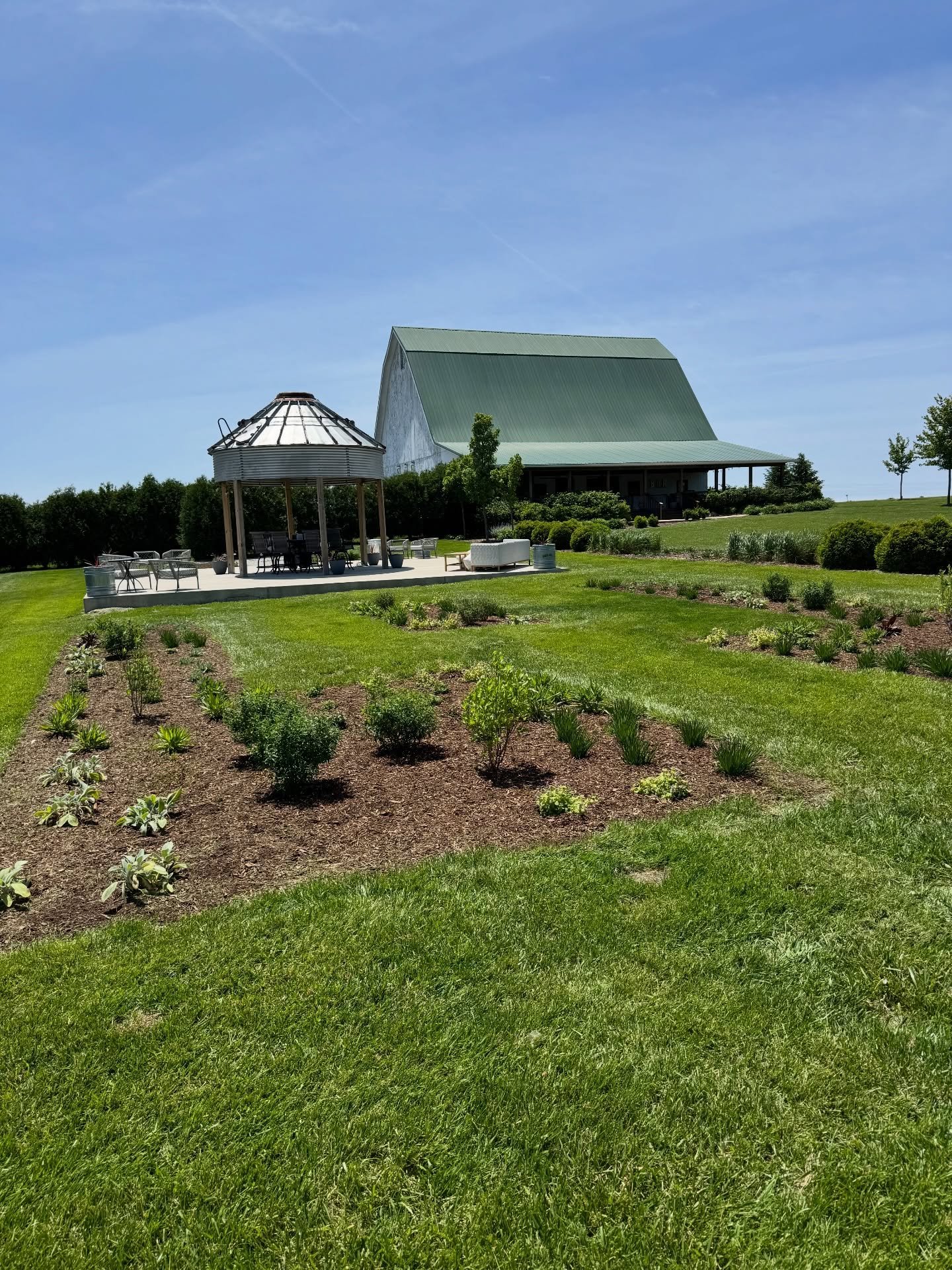 Big things are blooming at Bliss Barn! 🌿✨
So far this season, we&rsquo;ve planted 27 new trees and added more than 450 flowers and shrubs throughout the property. We hope these additions make each 
wedding day even more beautiful, from ceremony back