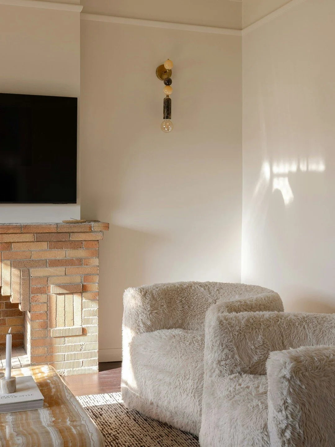 In interior design, mood isn't accidental; it's designed. We are drawn to interesting textures and organic forms that come together to create perfect synergy. 

We are drawn to interesting textures and organic forms that come together to create perfe