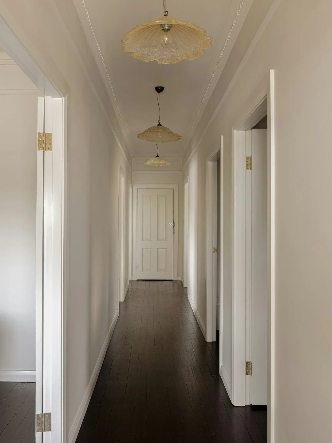 Effective lighting is a game-changer. Emphasising texture, establishing a mood, and breathing life into a design.

Interior Design @moriandcurllstudio 
Builder @forever_build
Photography @life.instill