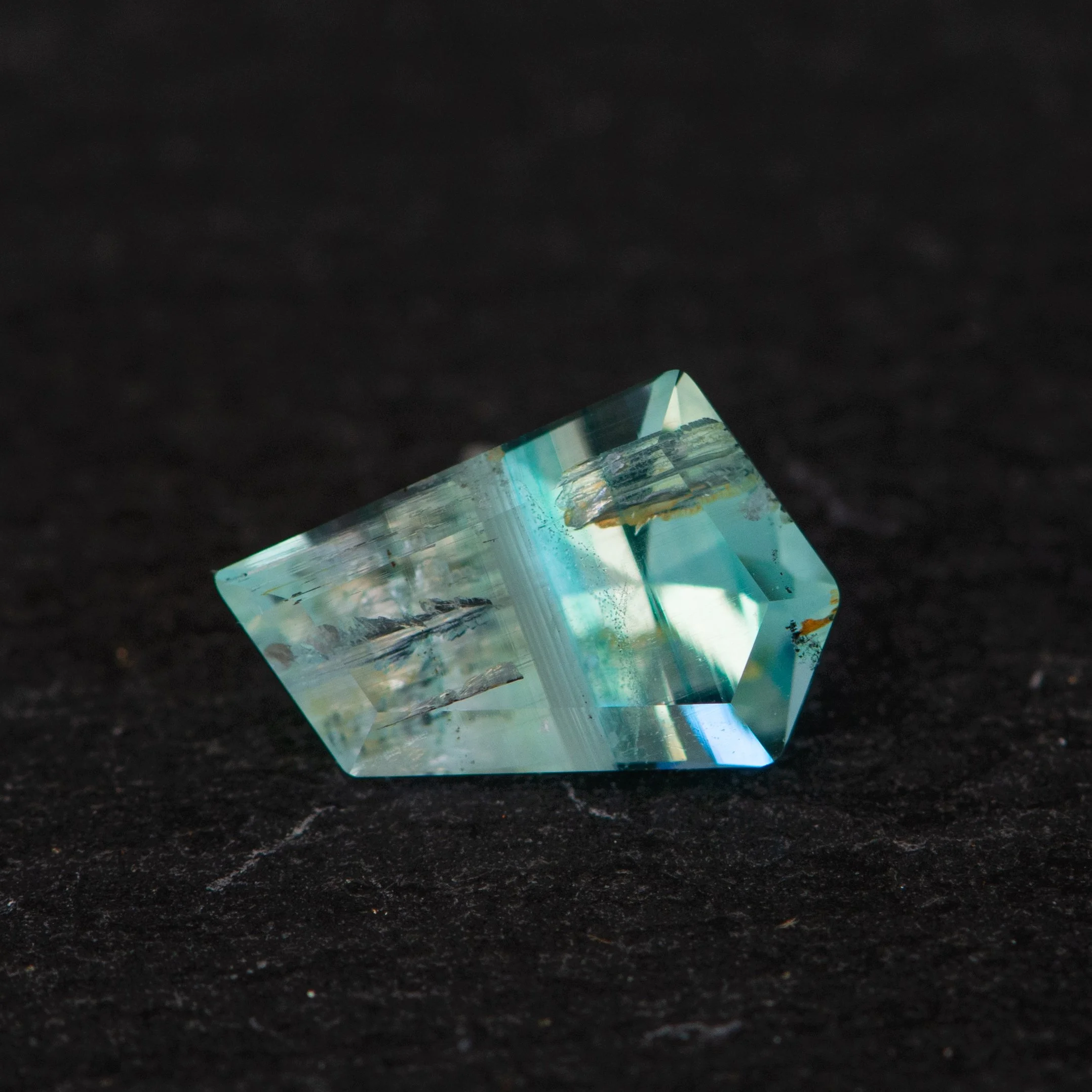Torrington Emerald Freeform | 1.275ct