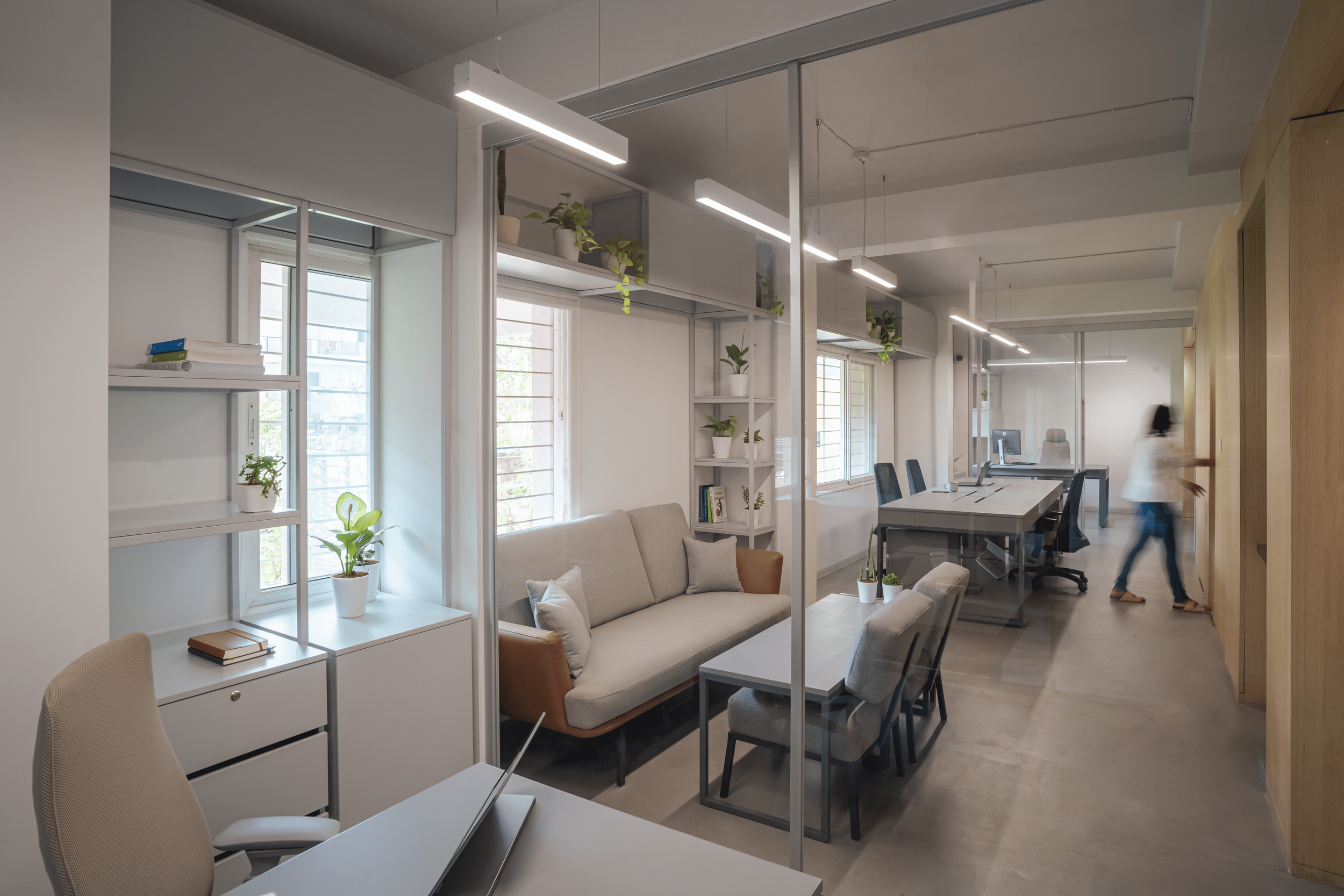 101 Office designed by Shubhda Bhutra