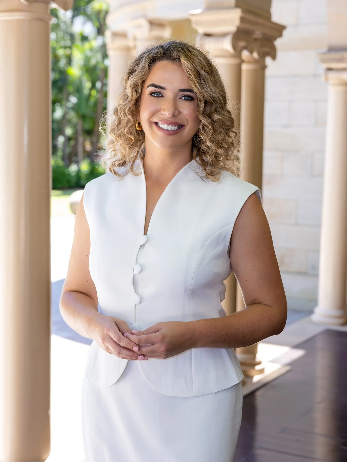 HAMEWITH Recruitment: Coming soon 🤭🩷

What an absolute pleasure it was working with these 3 beautiful humans. Blessed is an understatement to say the least that I get to spend my time creating with incredible women and being a small part of bringin