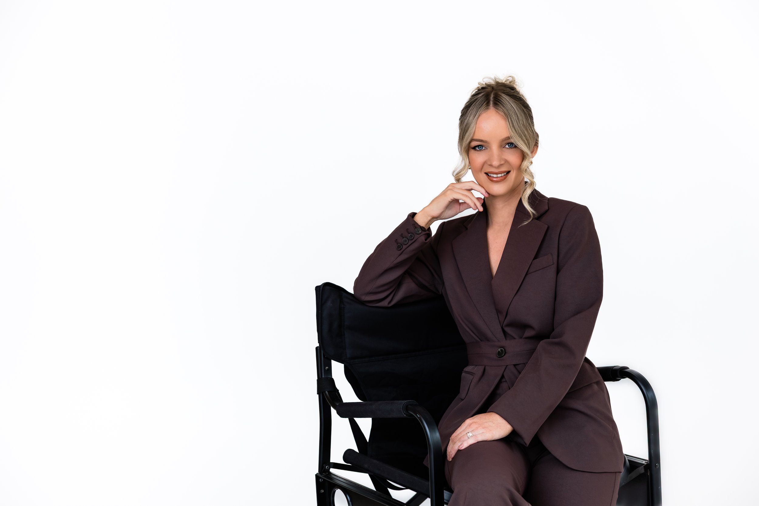 Emily Makeup Artist x IMAGERY by Nae-15.jpg