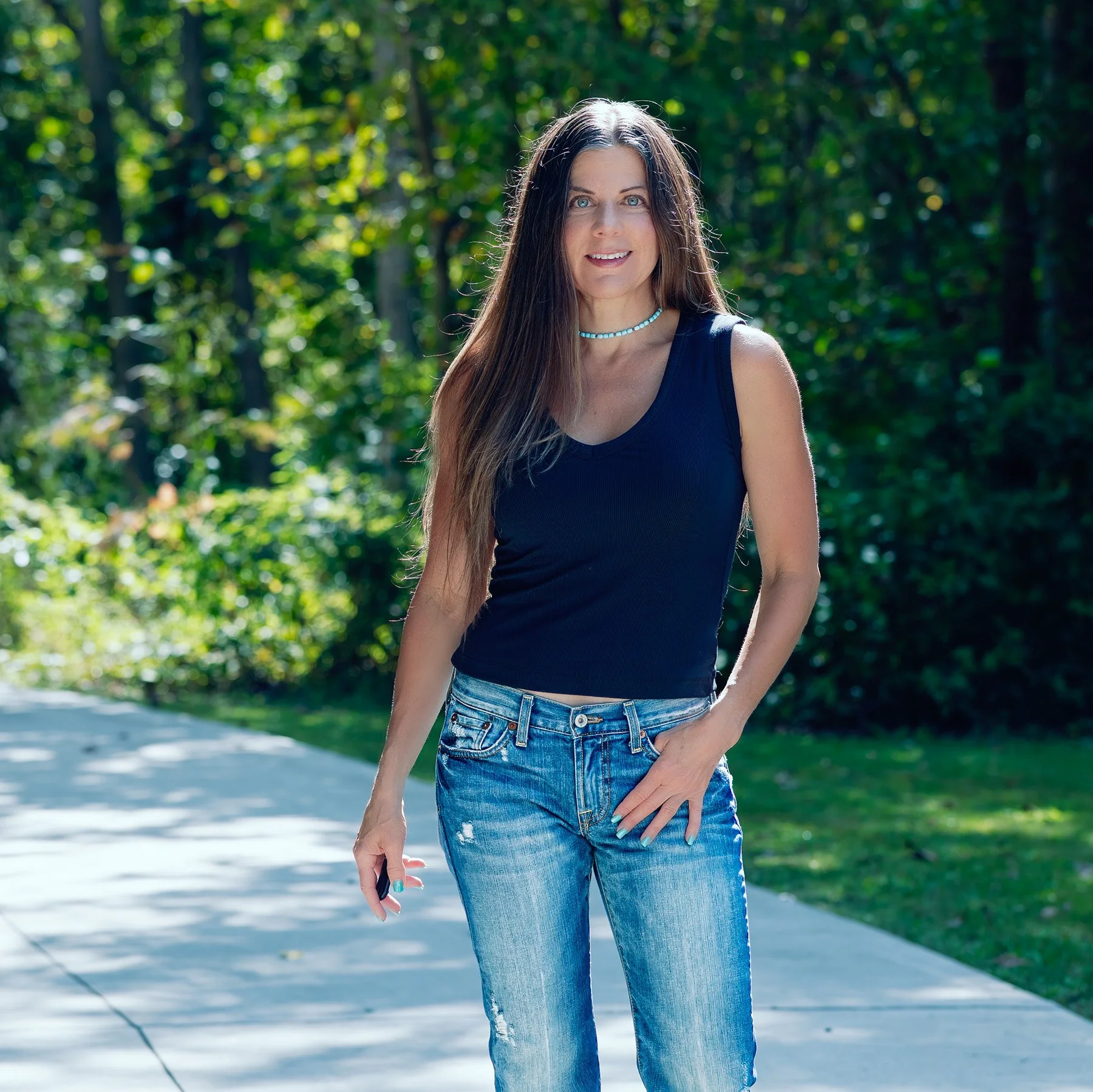 Laurie-091426-3036-SQ.jpg