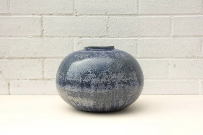 big blue moon 🌒 (made many ago)

Final few days of my web shop being open for a little while, final orders by 3pm this Monday. Take a look if you have a ceramic shaped hole in your life x