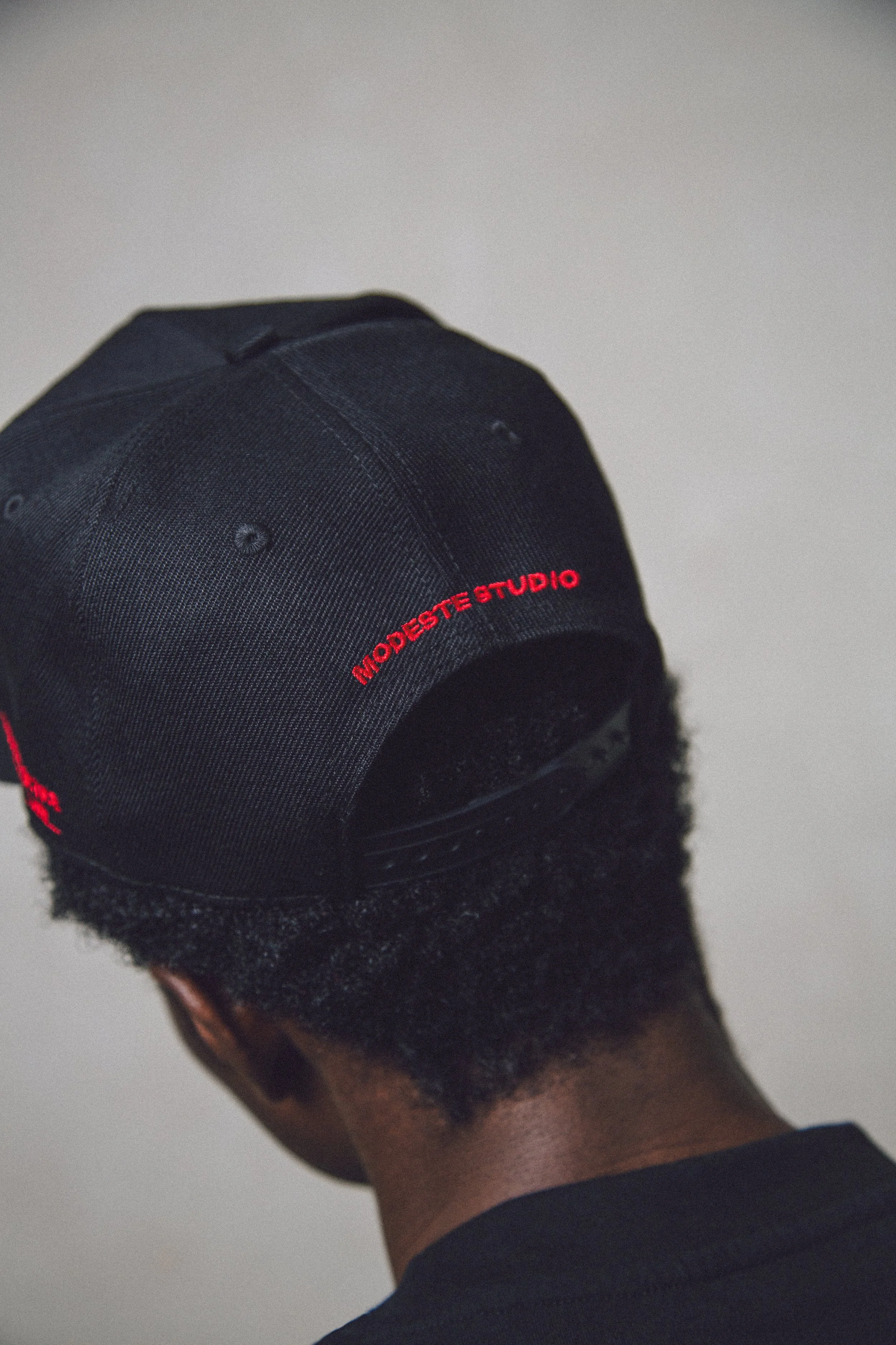 MODESTE CAPS-06.jpg