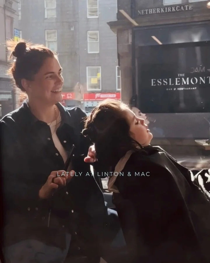 It&rsquo;s like a pick n&rsquo; mix. 

Following Love Story, classic blonde highlights are in the spotlight after being cast aside for ages. Pale blonde is IT. 

Then again, so are richer brunettes and vivids. 

Moral of the story - you can do whatev