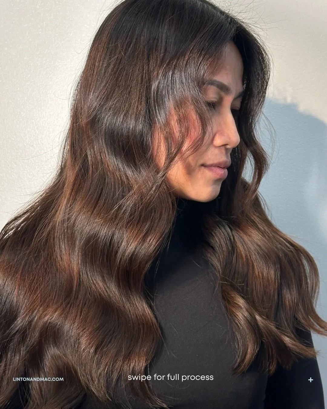 Subtle shifts make the look. @hair_staceycarbone 

All over colours are sky rocketing in the salon. It makes sense cos if you&rsquo;re after subtle variation, especially after previous lightening, it can do a lot with very little. 

Book Stacey and h
