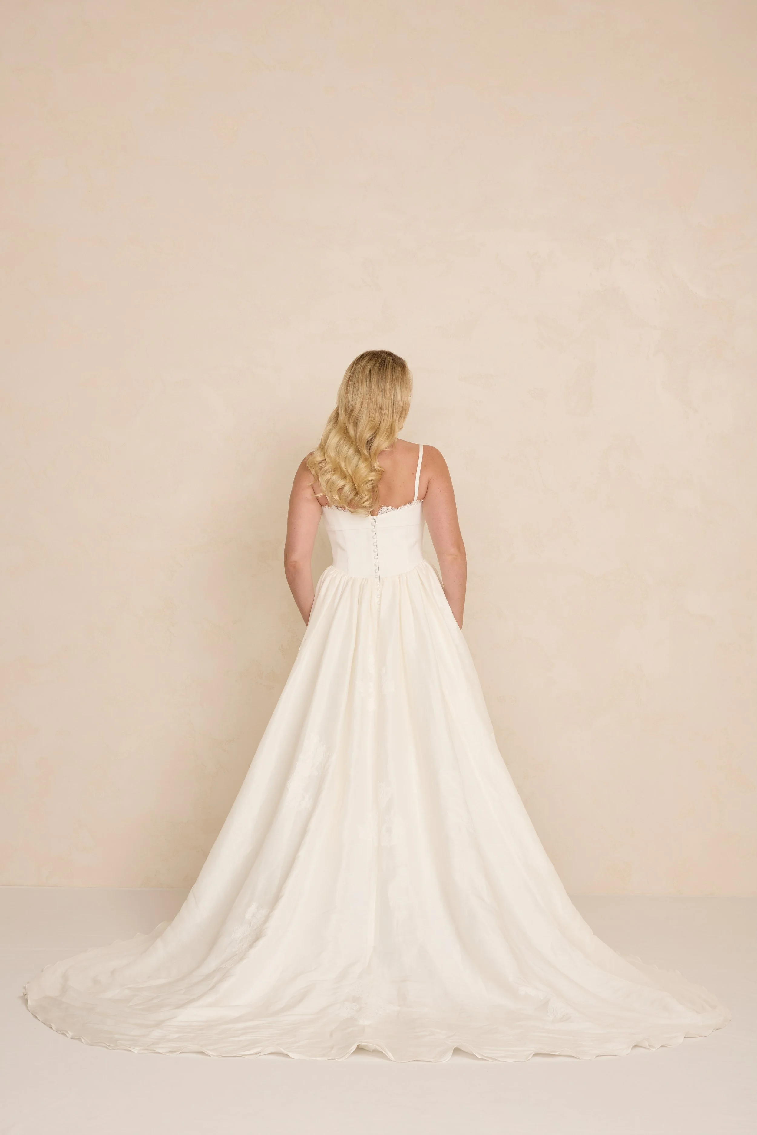 MWL_BRIDE_ADELINE_WEDDING_DRESS_16.jpg