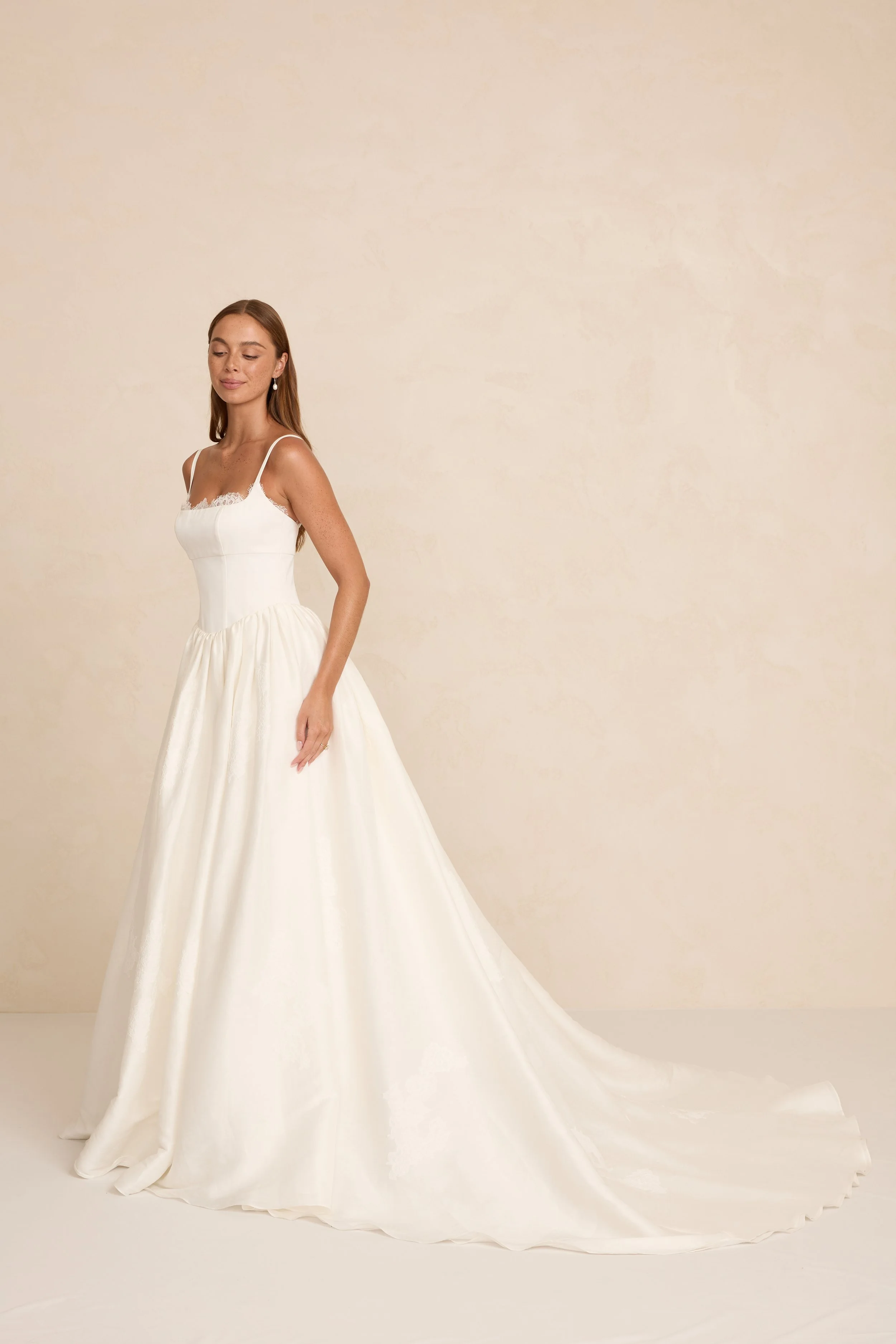 MWL_BRIDE_ADELINE_WEDDING_DRESS_10.jpg