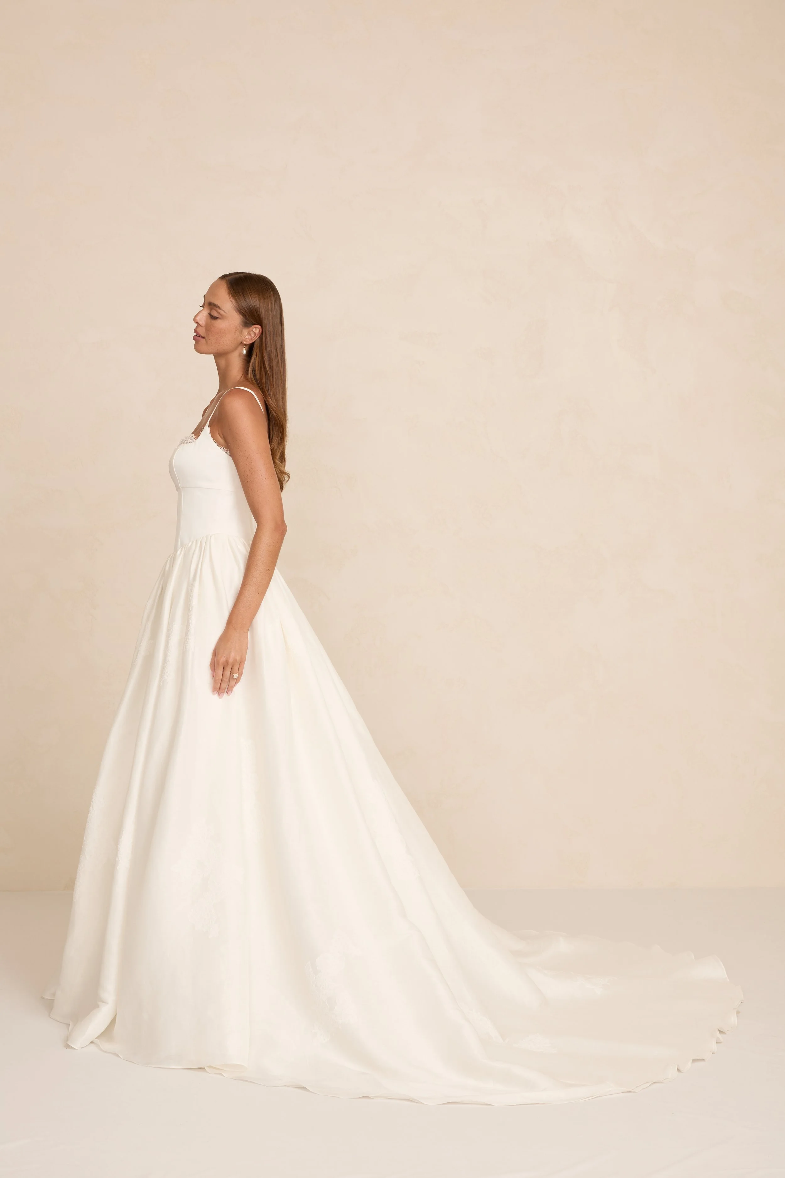 MWL_BRIDE_ADELINE_WEDDING_DRESS_4.jpg