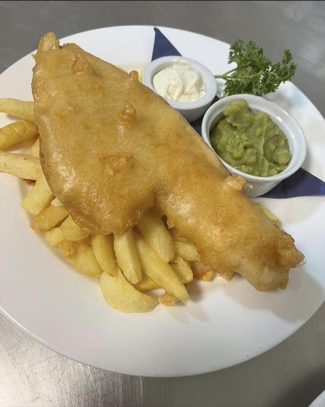 It&rsquo;s Good Friday tomorrow - can only mean 1 thing: FISH &amp; CHIPS. 🎣 

There&rsquo;s a couple of tables and takeaway available. 

Get in touch to book! 🐝