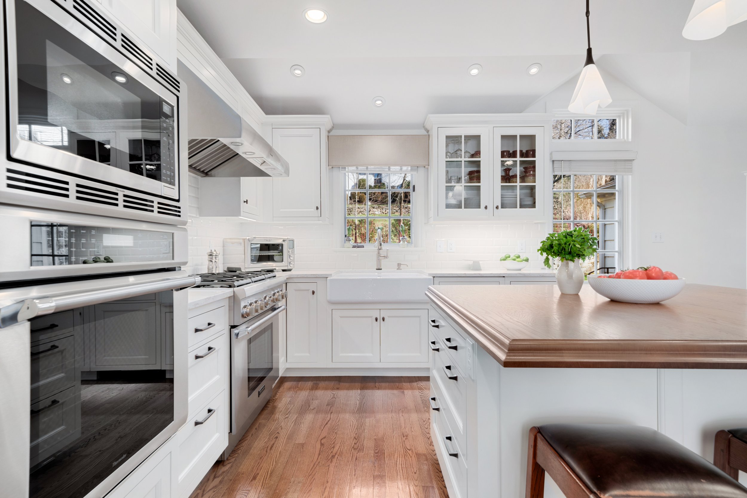 Kitchen shot.jpg