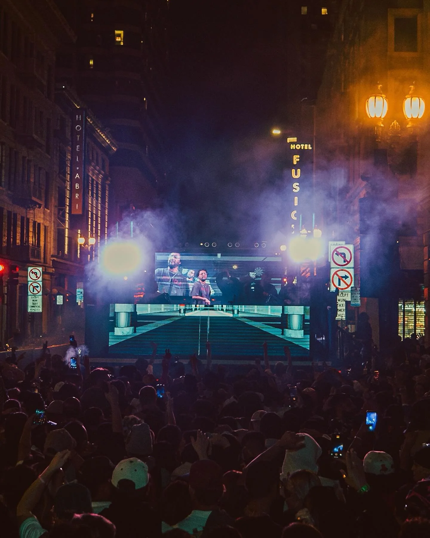 Last month Wax Motif lit up downtown SF at our second ever @on_ellis, next week&hellip; get ready for @joelcorry!🪩 

On Ellis is SF&rsquo;s newest (and totally free with RSVP) monthly electronic music block party right in front of the iconic John&rs