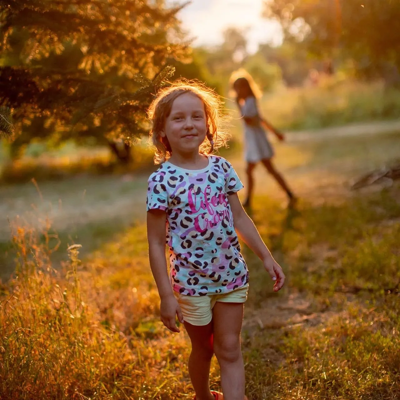 Nejde ji nemilovat :) uz je to mesic ji bylo 6. Fakt velka holka. No a na druhe fotce neplanovany darecek narozkam :)