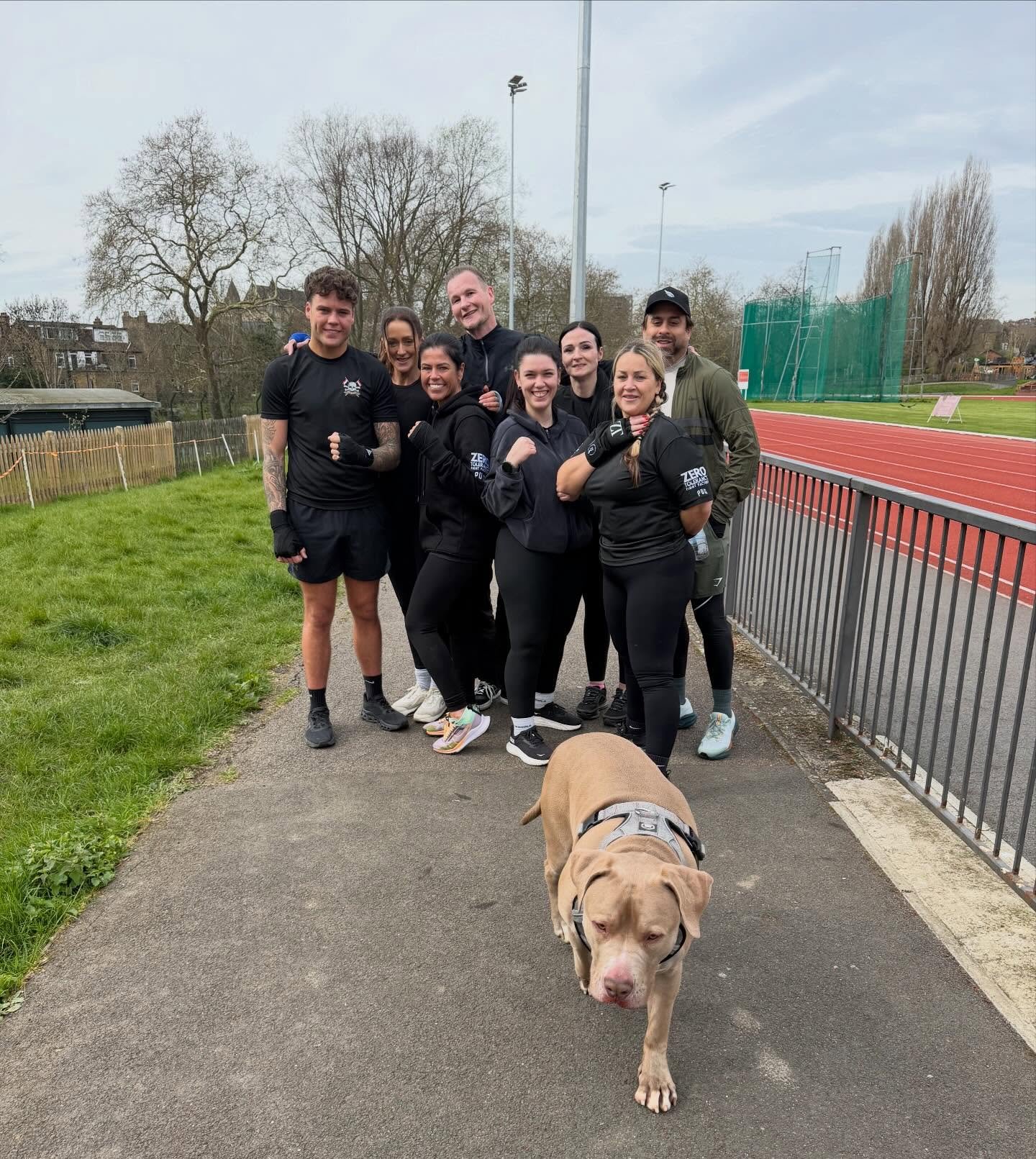 Everyone showed up properly today. Big energy, big effort, big results

#bootcamp #fitness #boxercise #padwork #boxing