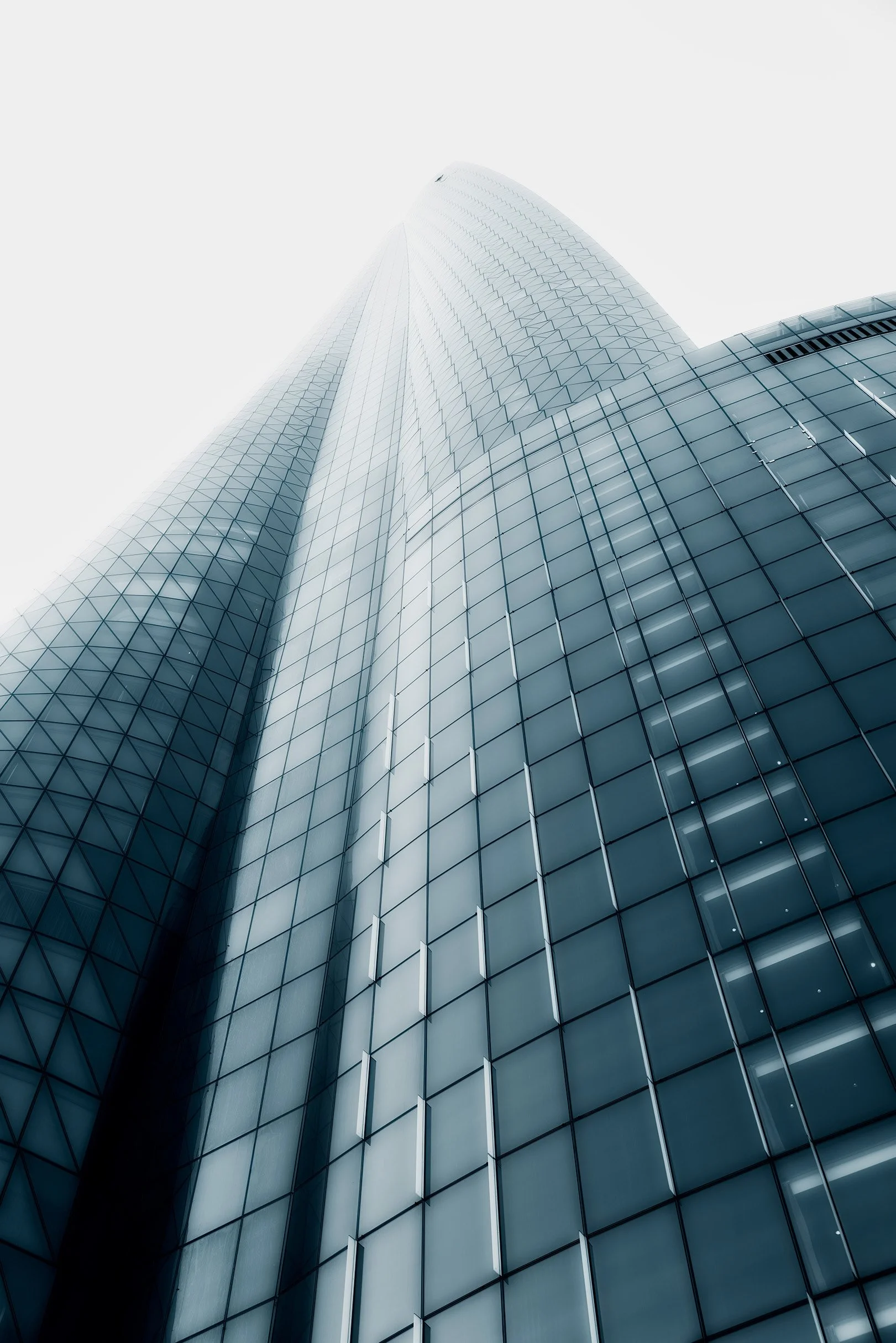 The Crown Casino Soft B&W Edit-_GGH0231-Edit copy 4.jpg