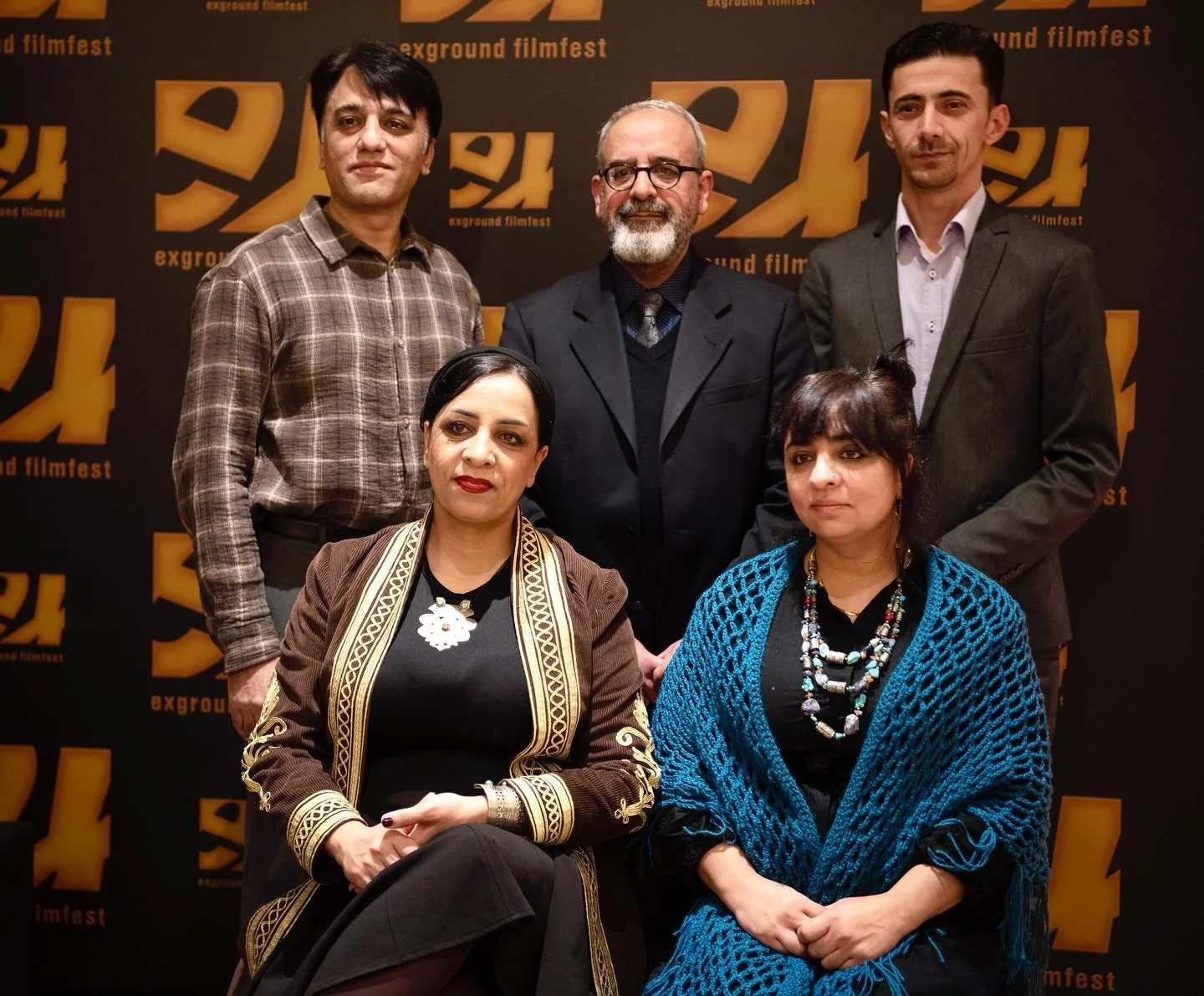 &laquo;آهنگ سیما&raquo; روایتی شکوهمند از مبارزات دیروز و امروز زنان افغانستان! خوشبختانه، نخستین تجربه نمایش این فیلم را با حضور تماشاگران افغانستانی در جشنواره اکس&zwnj;گروند در شهر ویسبادن آلمان داشتیم، حضور گرم نسل جوان امید بخش بود، نسلی که برای