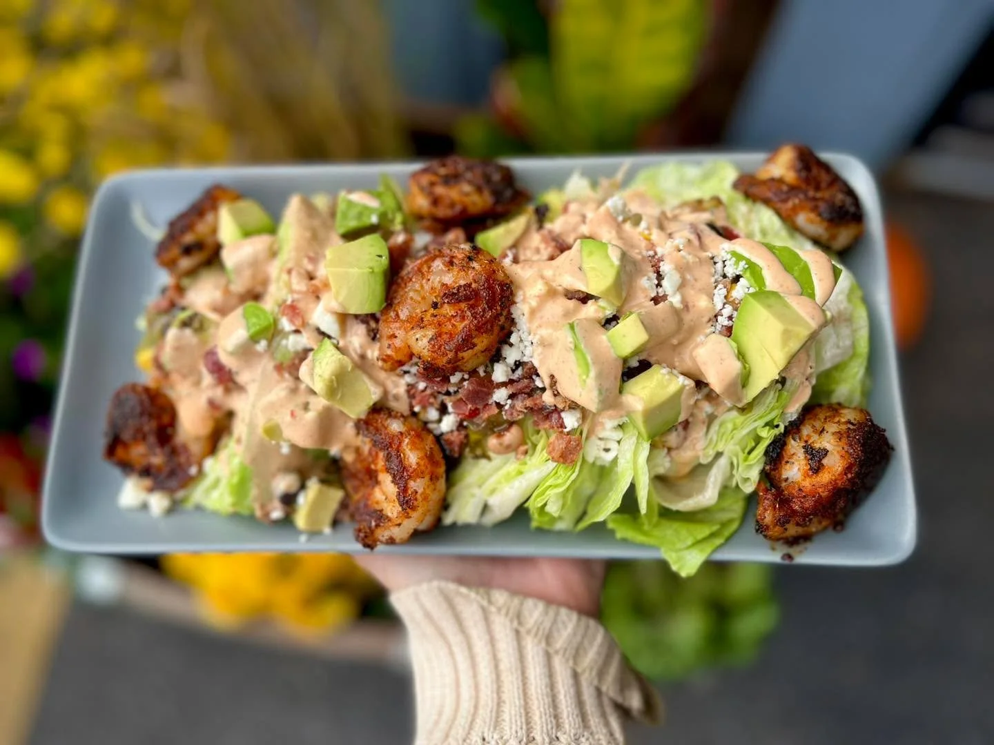 Did you know I ur Mexican Wedge Salad can be topped with any of our available proteins… my favorite, blackened shrimp 🍤 🤤
What would you top yours with?!? 🥩🍗🍤