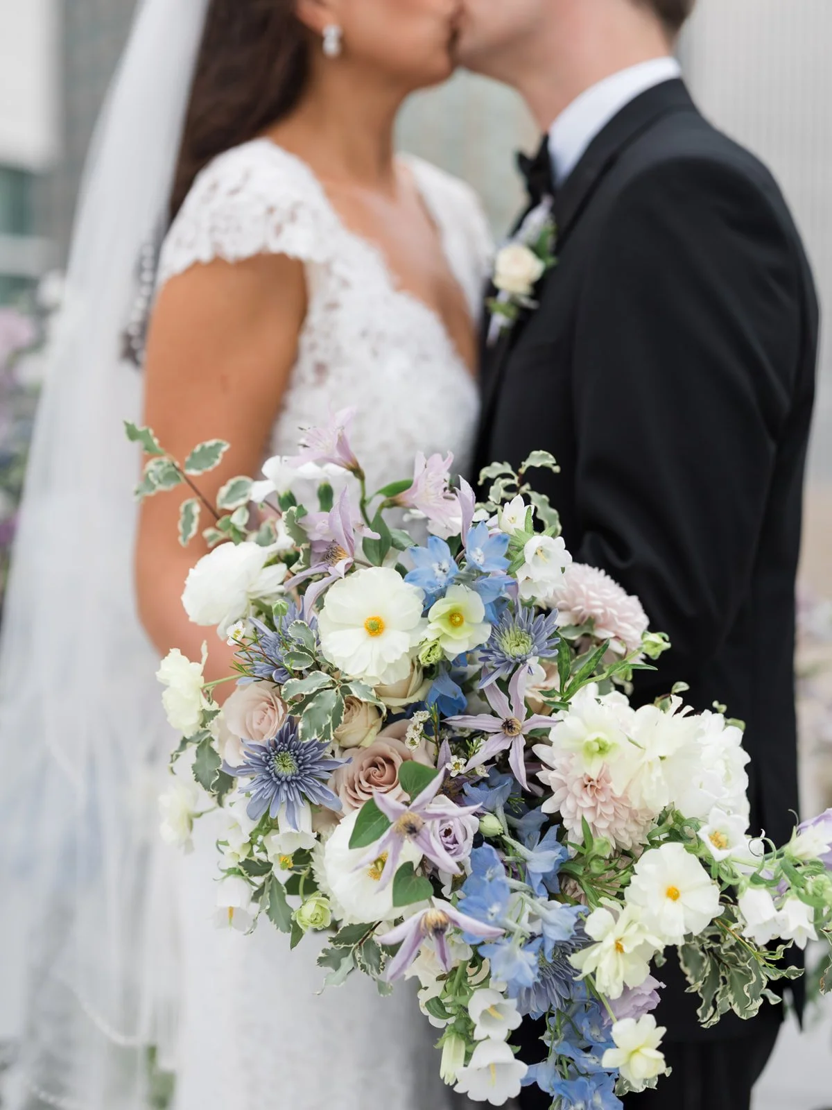 romantic-wedding-bouquet-best-pittsburgh-florists.jpg