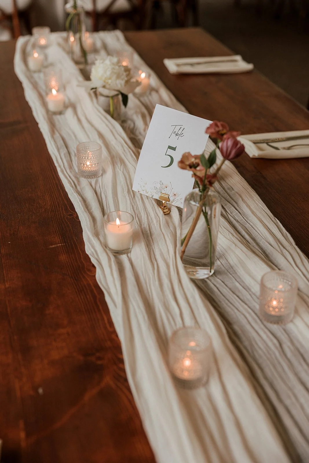 delicate-wedding-bud- vases-pittsburgh.jpg