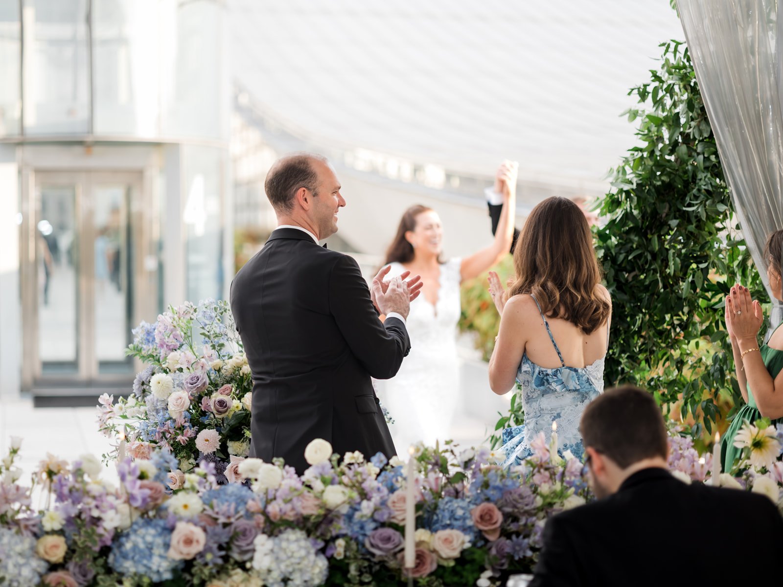 downtown-pittsburgh-wedding-reception-florals.jpg