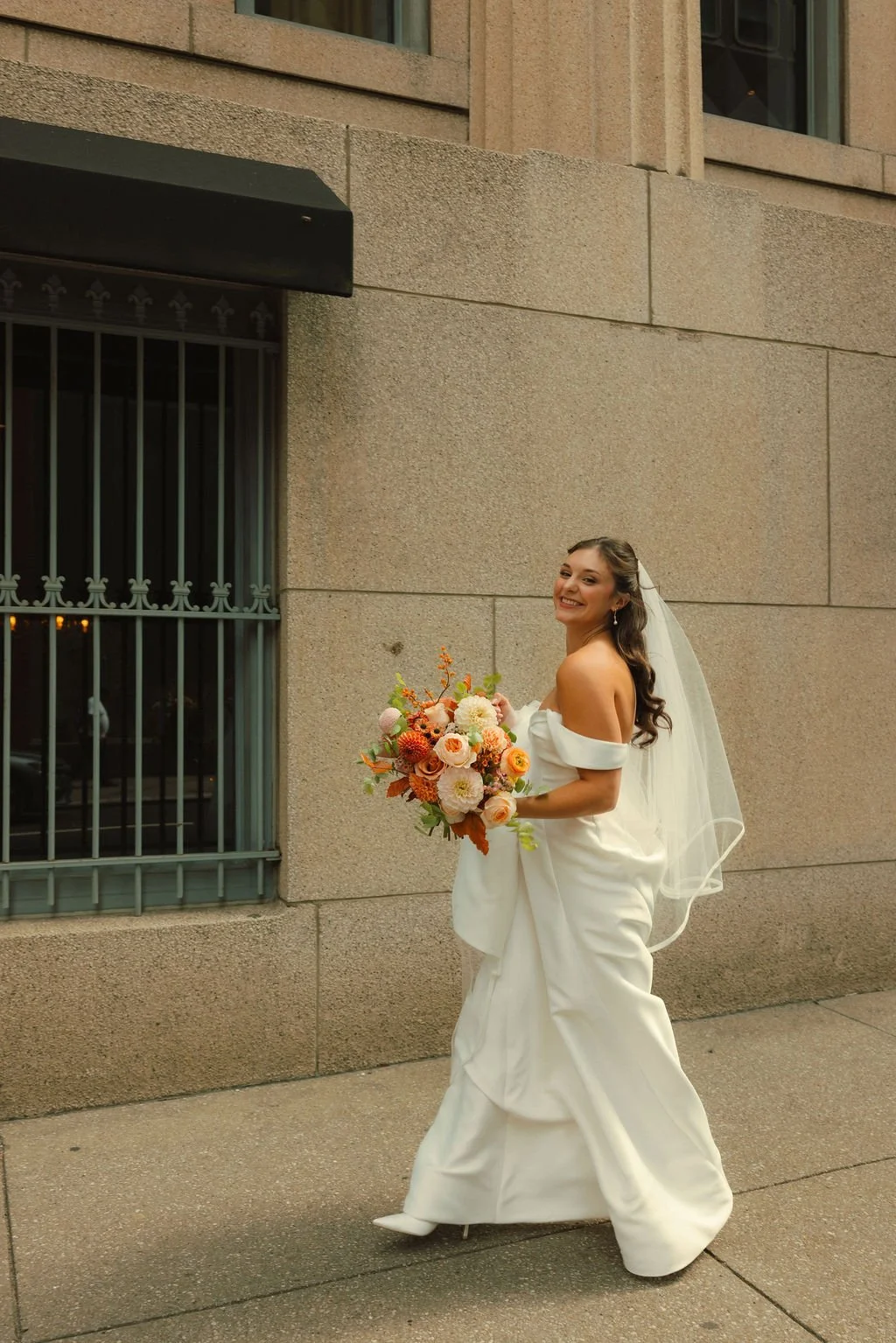fall-color-bouquet-pittsburgh-wedding.jpg