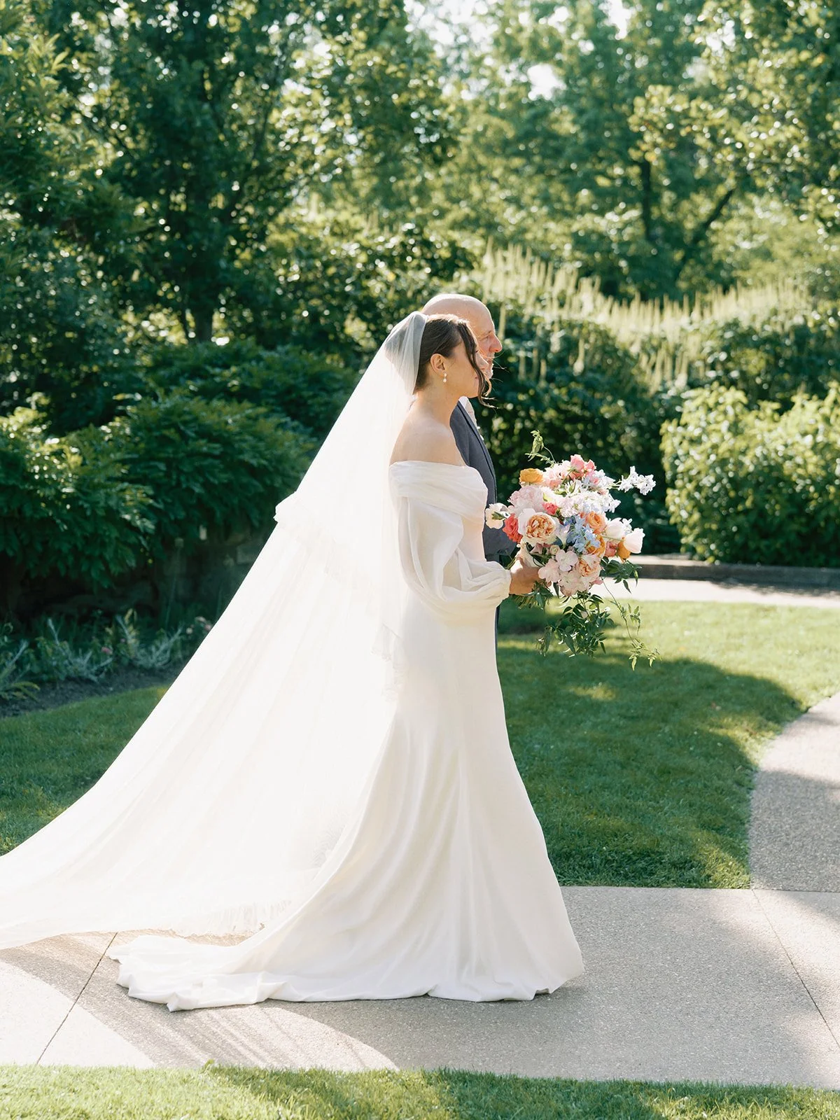 bride-flowers-phipps-ceremony.jpg