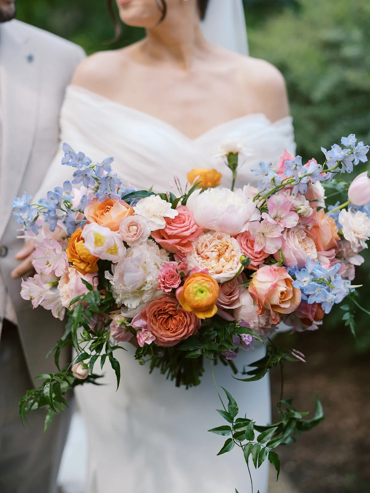 large-lush-colorful-bridal-bouquet-pittsburgh.jpg