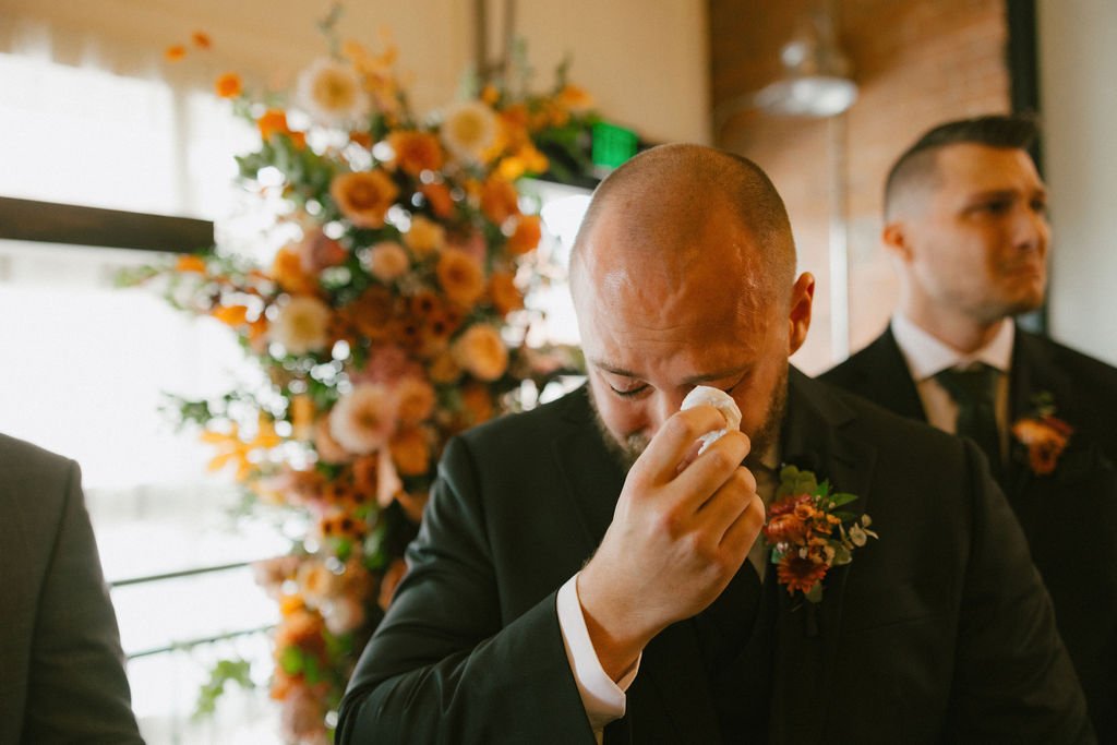 fall-wedding-groom-floral-detail-pittsburgh.jpg