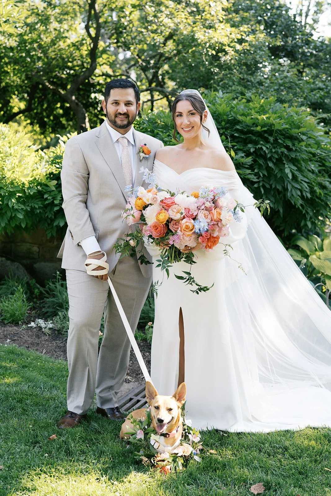 wedding-dog-phipps-conservatory-bouquet.jpg