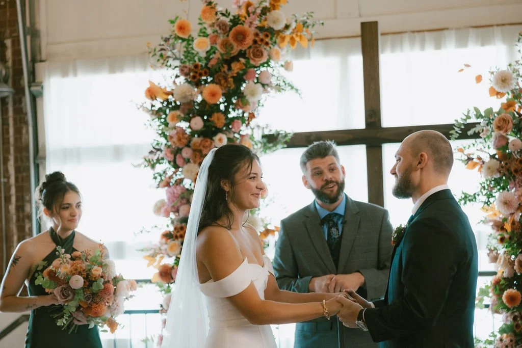 art-room-pittsburgh-wedding-ceremony-autumn.jpg