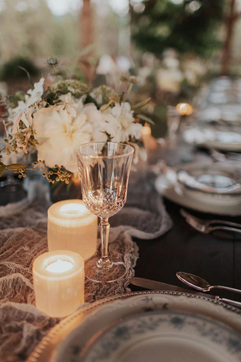 magpies+nest+event+rentals+selenite+flameless+candle+votives+6.jpeg