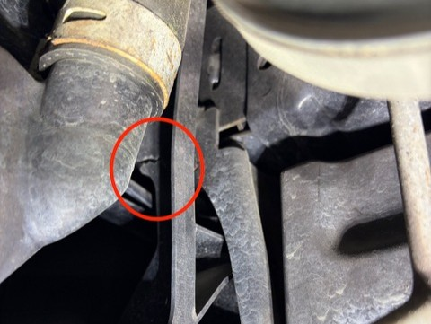Damage of the front core support
