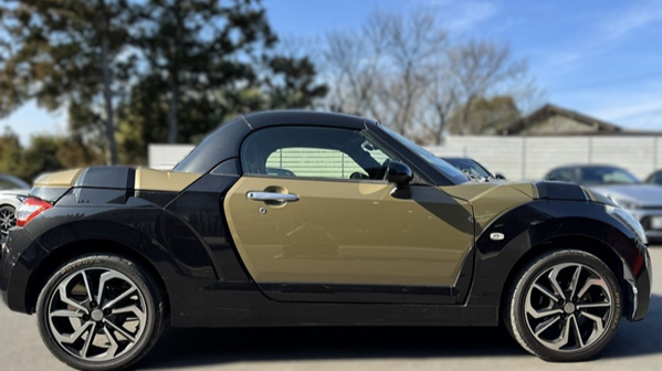 Auction success report - 2015 Daihatsu Copen Xplay LA400K Khaki