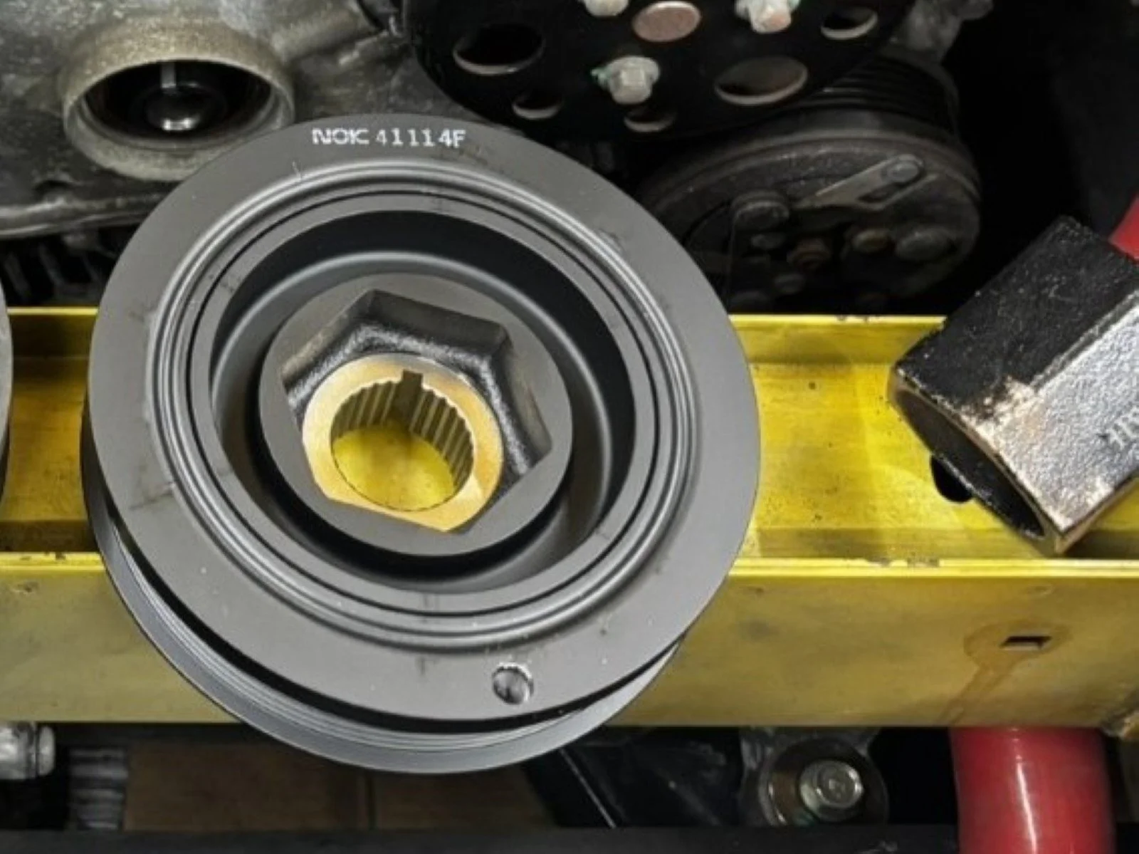 TR imports UK - Honda S2000 Crank Pulley Replacement (13) (1600) - コピー (1600).JPEG