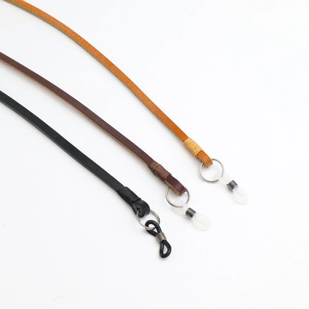Leather-glasses-strings.jpg