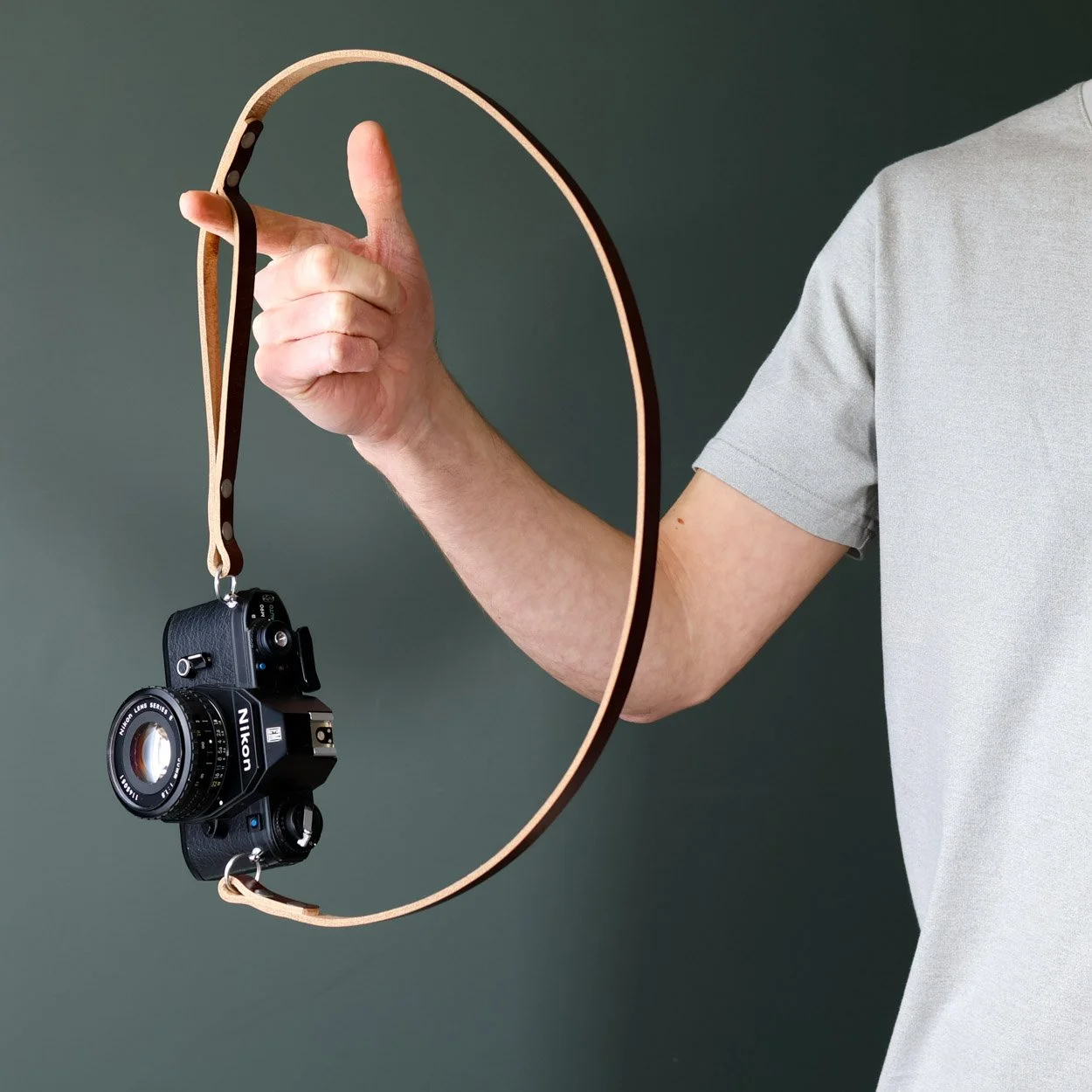 camera-wrist-strap-peak-nikon-2.jpg