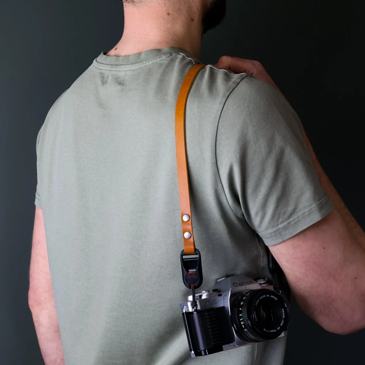 short camera shoulder strap whiskey