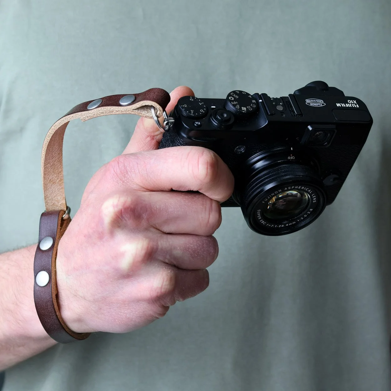 scree camera hand strap