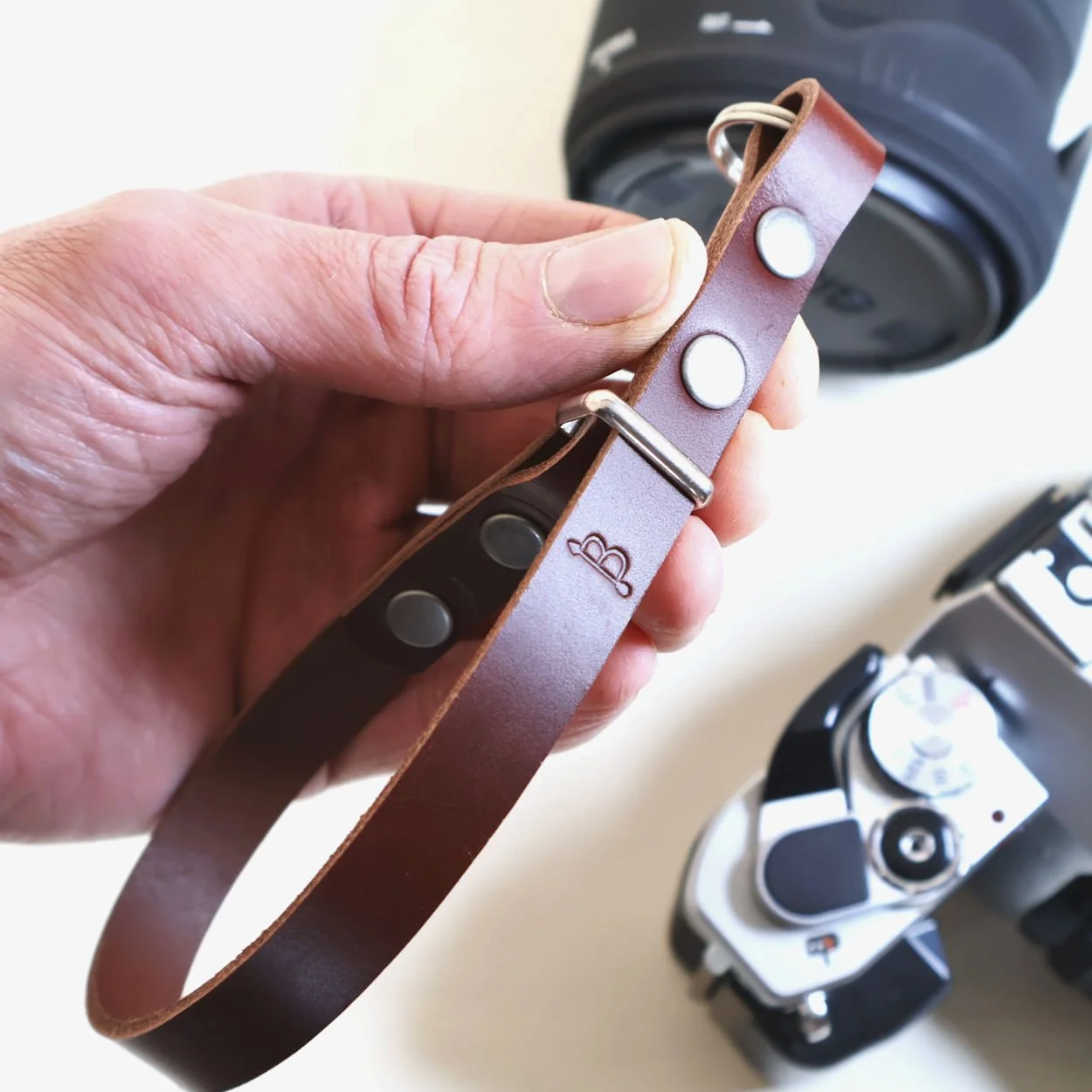 Scree Camera Hand Strap Leather