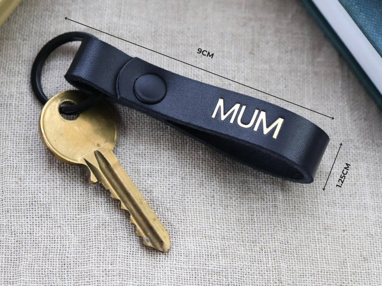 Dimensions of personalised leather keyring
