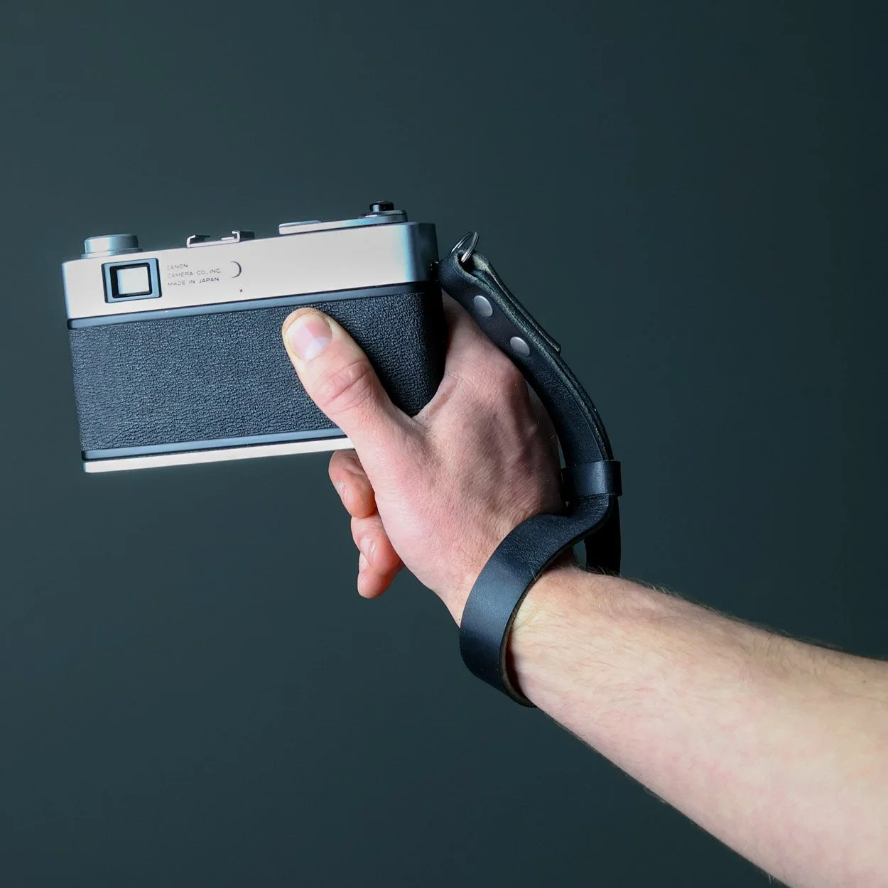 camera wrist strap black