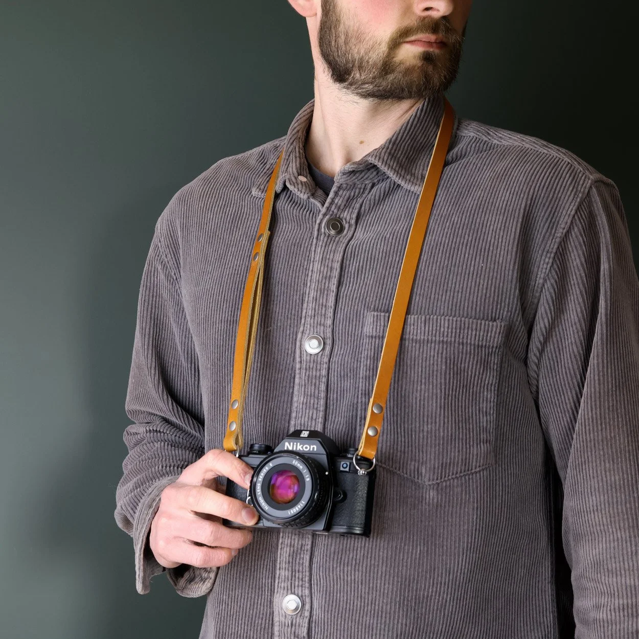 peak camera neck strap size guide
