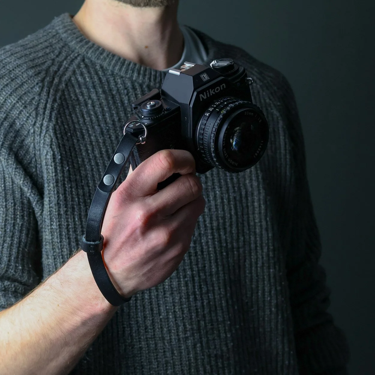 Leather camera wrist strap uk