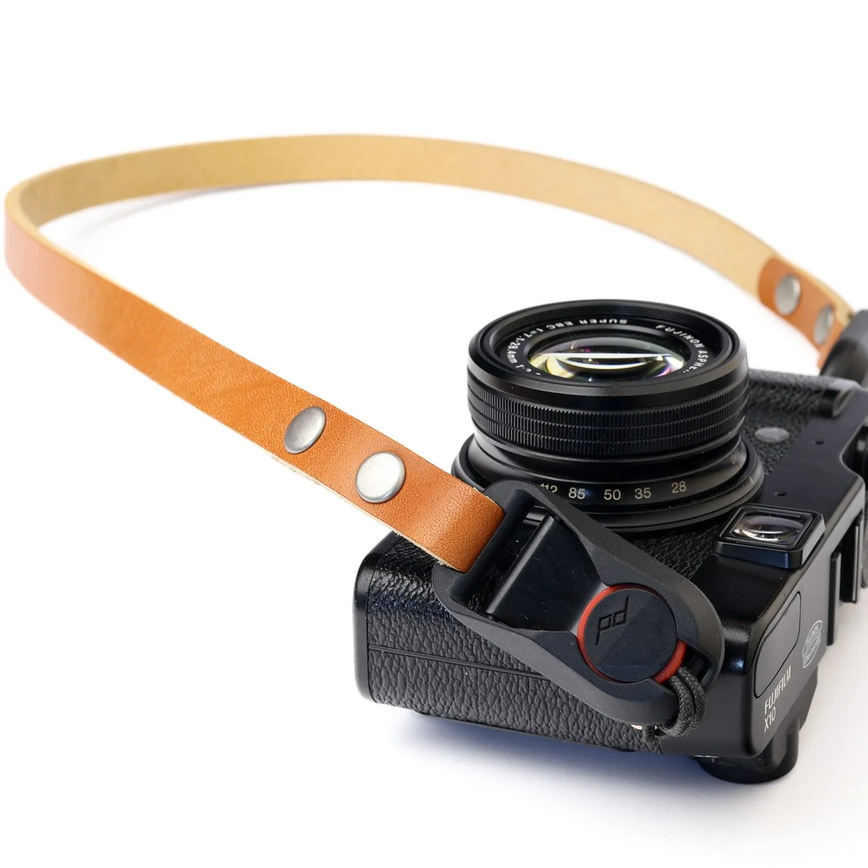 Whiskey peak design leather strap stride close up