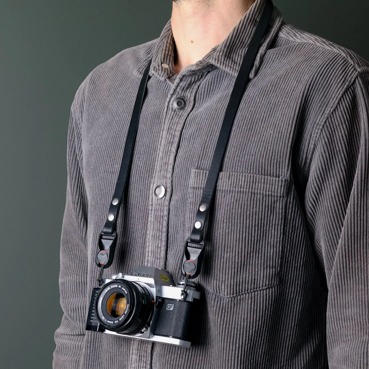 peak design leather camera strap