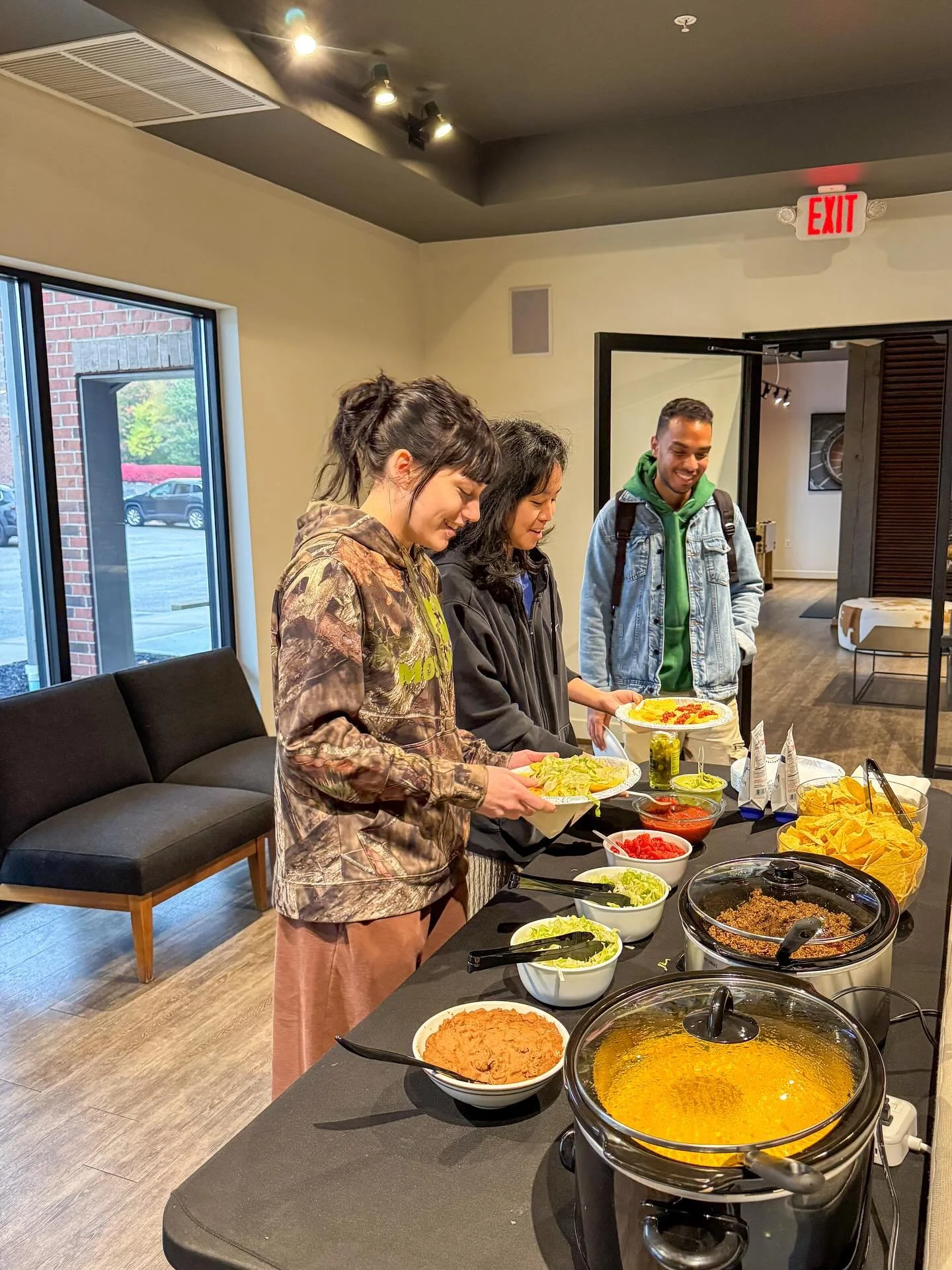 Nacho bar = success! 🌮

Thank you to everyone who came. Make sure to be on the lookout for updates on our next event which will be Win It Wednesday!

#studenthousing #studentlife #collegelife #miamioh