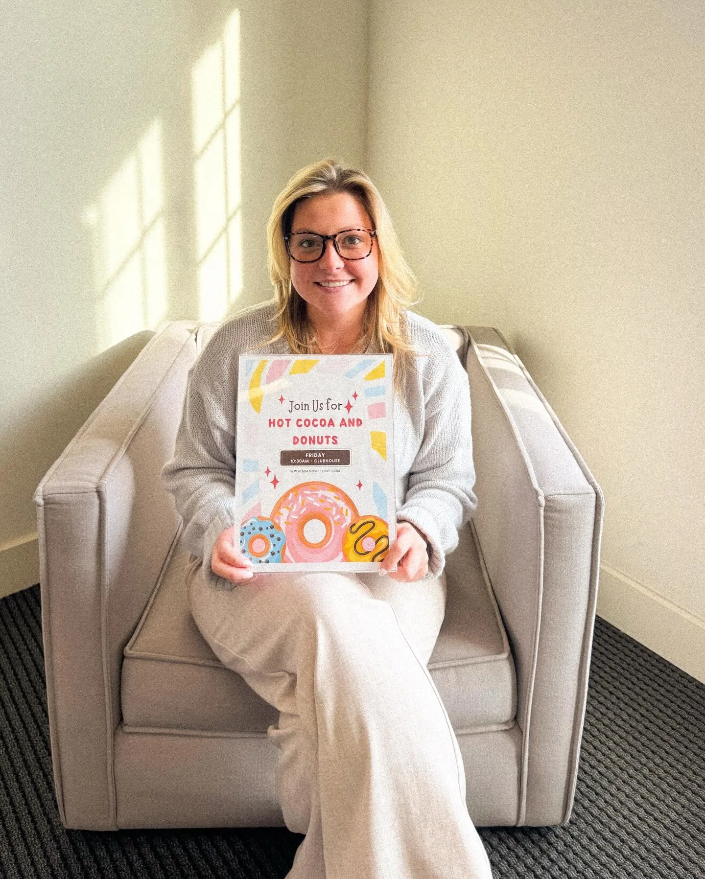 Hot Chocolate and Donuts 🍩

Join us in the clubhouse tomorrow starting at 10:30am for hot chocolate and donuts! Perfect opportunity to warm up and enjoy a treat on us ✨

We can&rsquo;t wait to see you!

#miamioh #studenthousing #studentlife