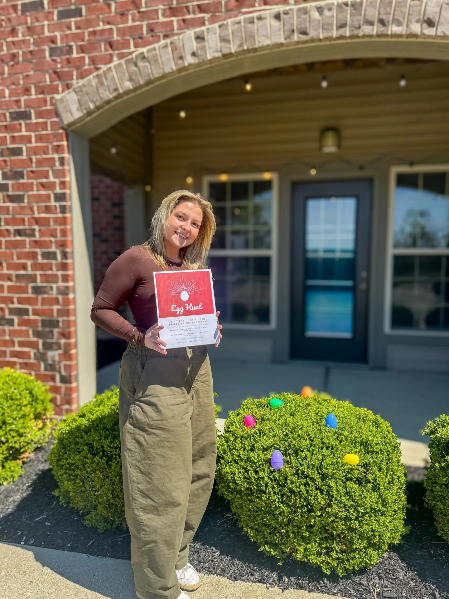 EGG HUNT 🥚‼️

On Thursday we are hiding 24 eggs around the community&hellip; but 5 of them are worth a $20 gift card 👀

Every egg wins candy 🍭

Find one and bring it to the leasing office to see what your prize is ‼️ Limit of 1 egg per person.

Ma